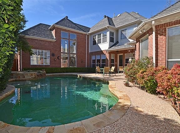 2nd image of 5637 Lindsey Dr