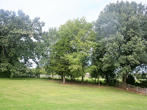 3rd image of 1821 NW Westbrooke Pl