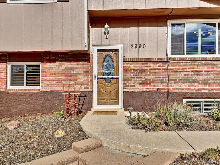 2990 Roche Dr S — Photo 3