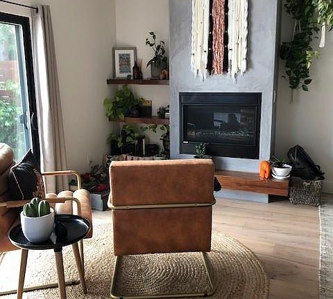 4th image of 3609 Greenfield Ave #1/2