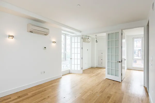 Rented by Nooklyn NYC LLC | media 68