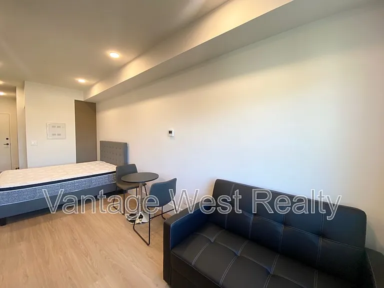 720 Klo Rd #406 — Photo 5