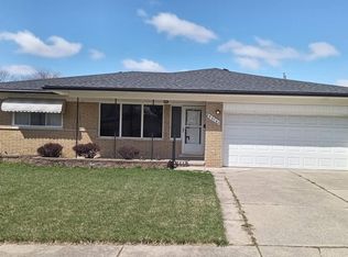 30141 Wagner Dr, Warren, MI 48093