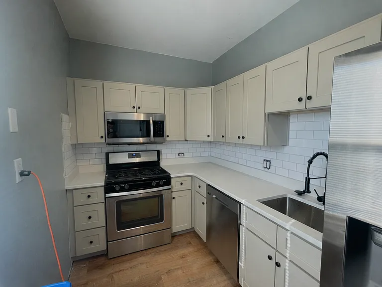 4430 Mitchell St — Photo 10