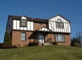 19 Muirfield Ct, Bridgeville, PA 15017