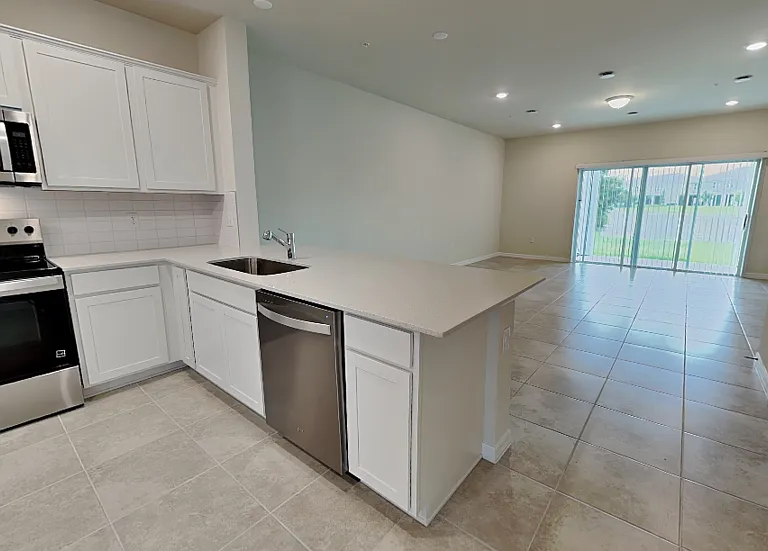 461 Beryl Cv — Photo 5