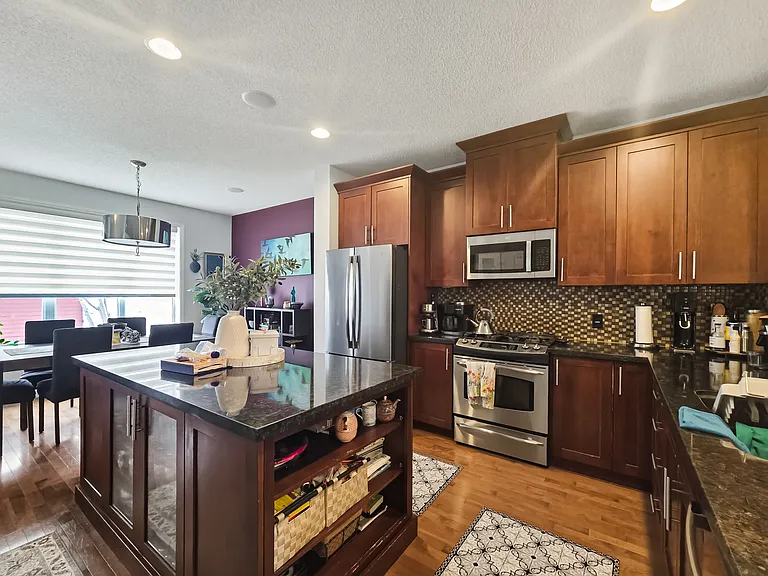 2634 McLean Ave SW — Photo 4