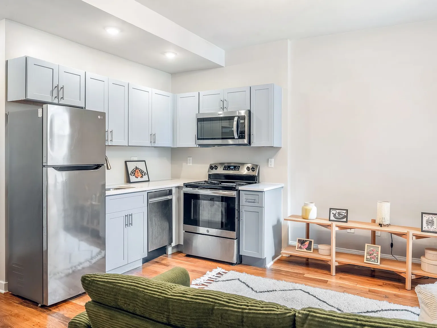 The Netherlands Apartments — Photo 1