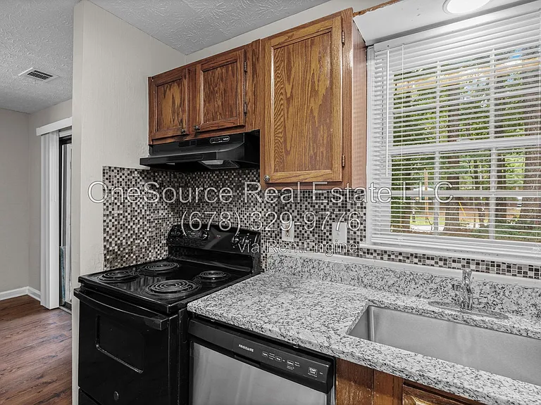 5307 Stonebush Ter #B — Photo 13