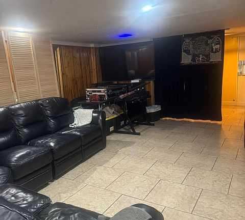 5th image of 1707 E 172nd St #Basement