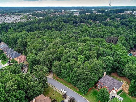 3rd image of 2129 Sugar Springs Dr