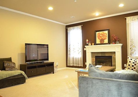 3rd image of 16631 NE 43rd Ct