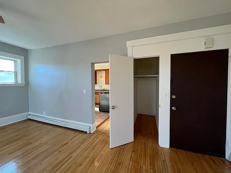 2716 Hennepin Ave S #31 — Photo 6
