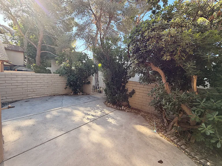 3267 Dawnflower St #3 — Photo 18
