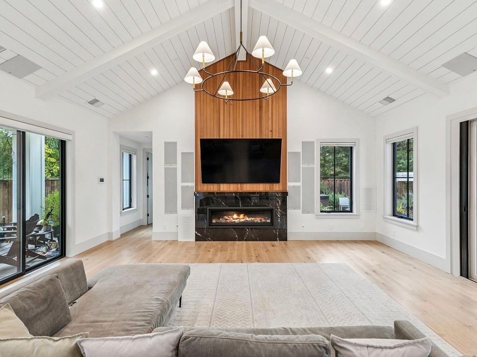 1st image of 1555 Litina Dr