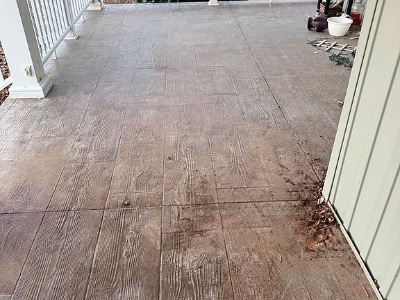 3rd image of 108 N Main St