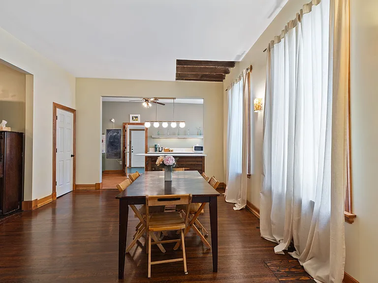 1920 Woodlawn Ave — Photo 21