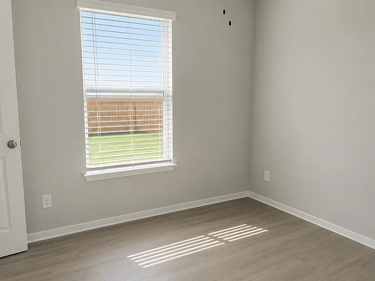 11500 Orbital St — Photo 11