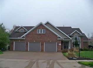 14 Emerald Ct, Morton, IL