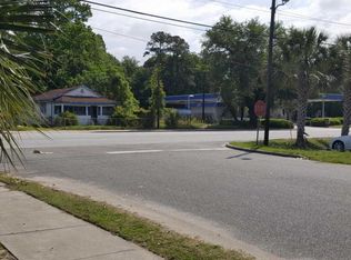 1890 Ashley River Rd, Charleston, SC 29407