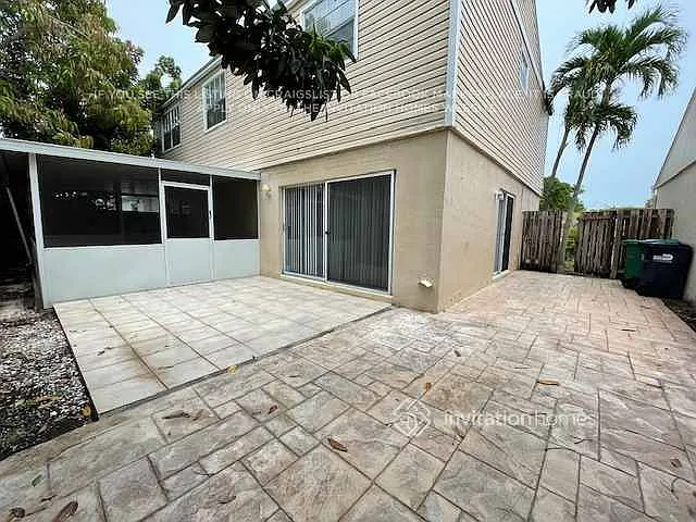 12684 SW 144th Ter — Photo 24