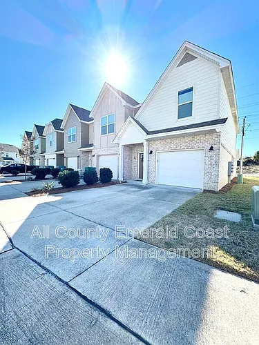 400 Mattie M Kelly Blvd Photo 1