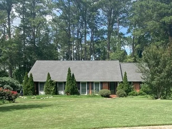 2615 Skyline Dr, College Park, GA 30337