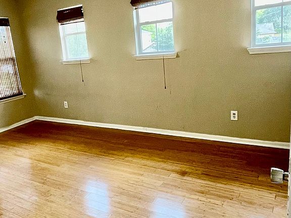 2nd image of 3803 Tammony Park Ln
