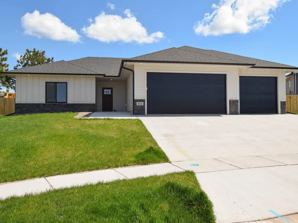 412 W Emerald Cir, Brandon, SD 57005