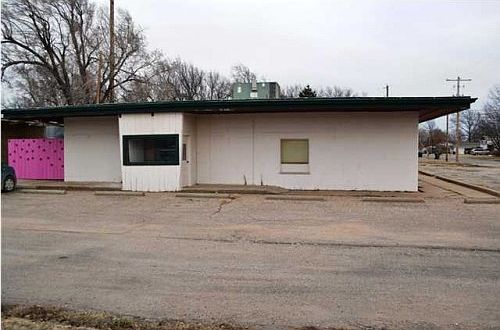 4th image of 500 N Meridian Rd
