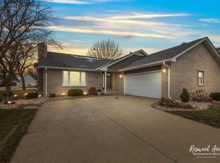 1027 King Arthur Ln, Bourbonnais, IL 60914