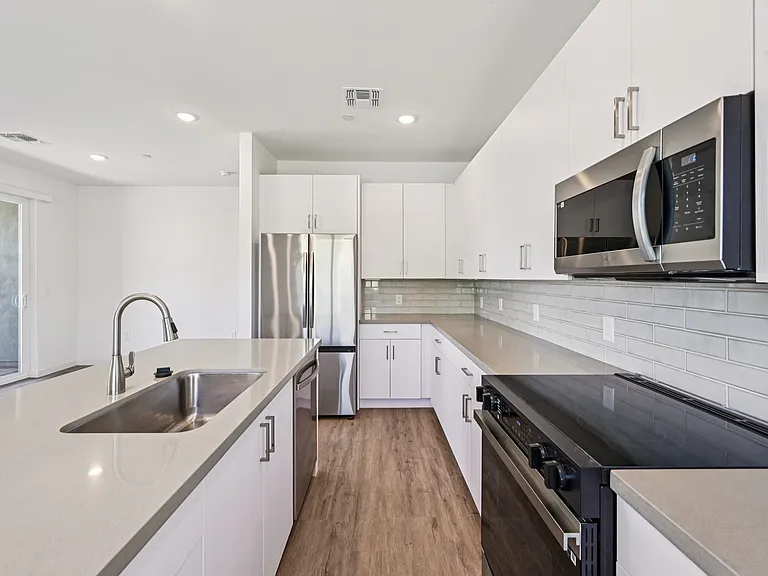 Agave Townhomes — Photo 59