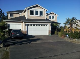 25027 20th Ave S, Des Moines, WA 98198