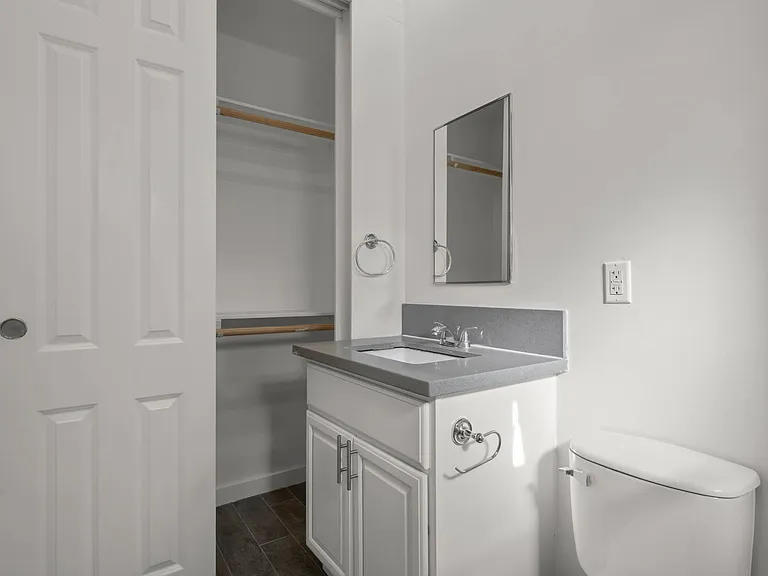 2649 S Ellendale Pl — Photo 22