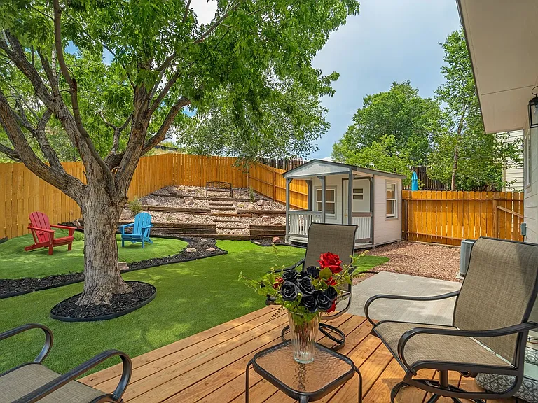 985 Apollo Ct — Photo 2