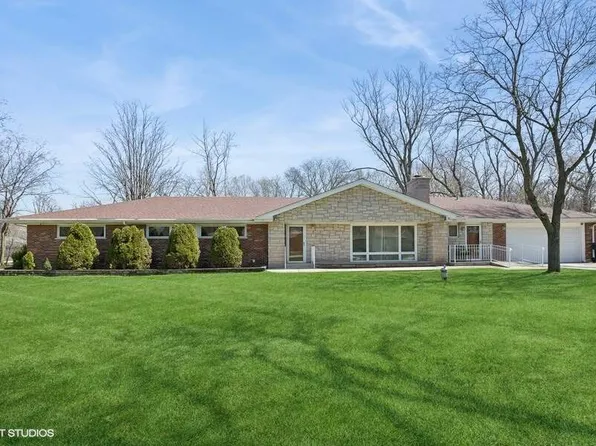 301 Brookwood Dr, Olympia Fields, IL 60461