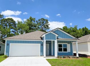 179 Needle Thrush Cir, Crawfordville, FL 32327