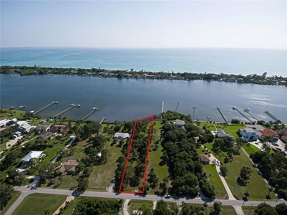 2nd image of 917 Bayshore Dr