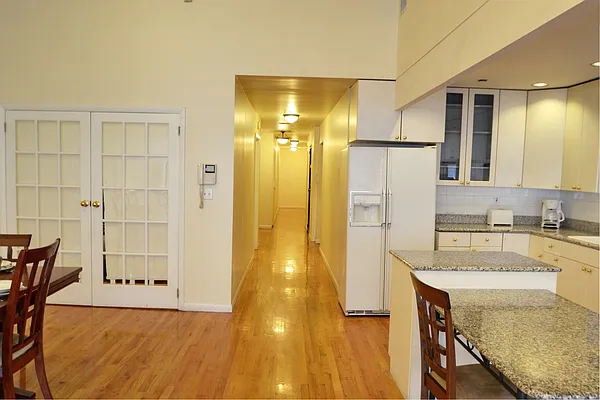 Rented by Smart City Real Estate LLC | media 8