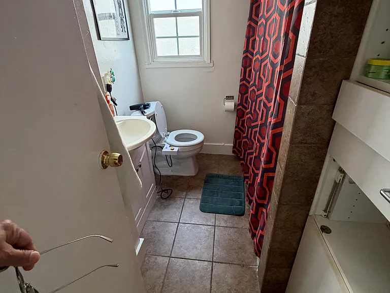 735 N Hayworth Ave — Photo 34