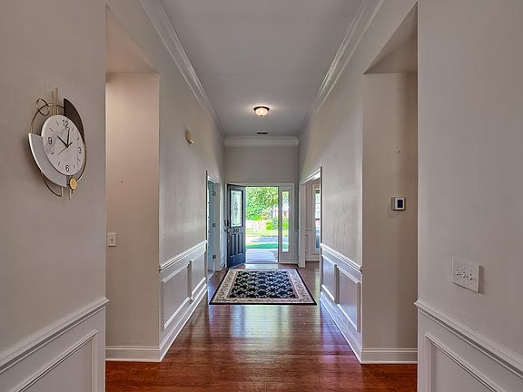 5th image of 247 Grandflora Ln