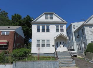 406 E 26th St, Paterson, NJ 07514