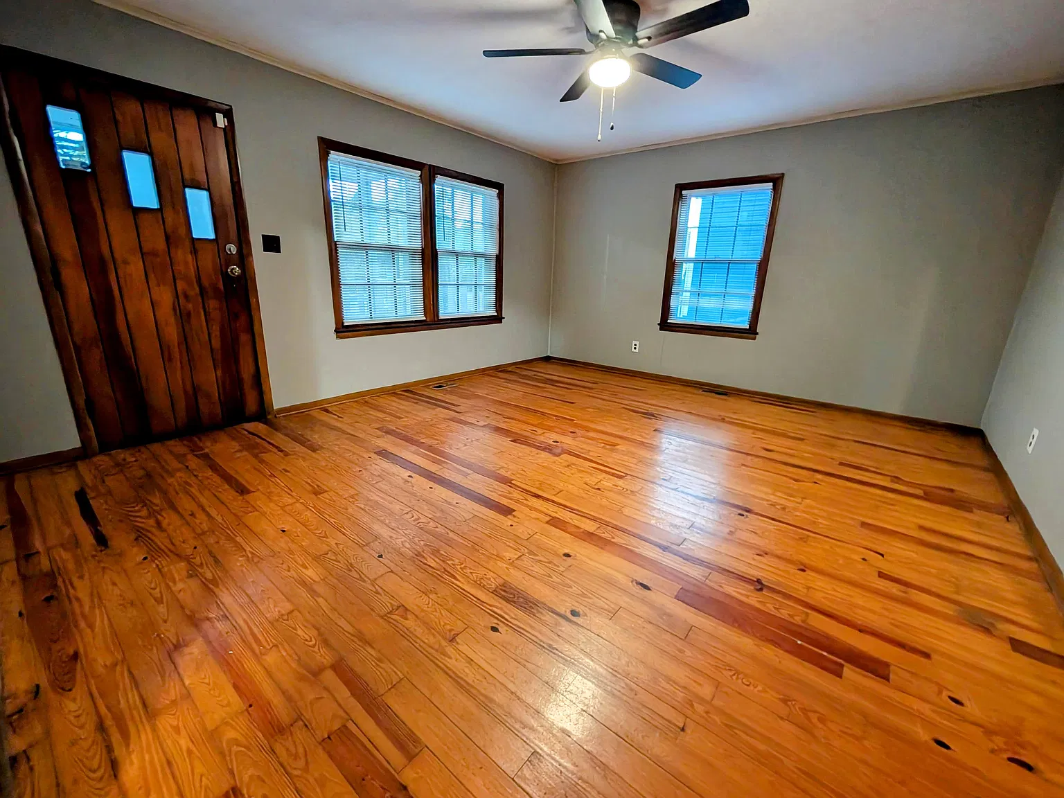 2 bed, 1400 sqft, $1,750 — Photo 2