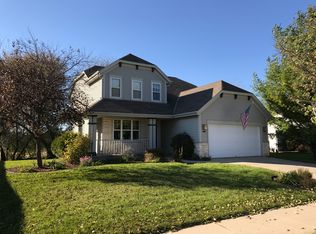 3808 Stillwater Cir, Waukesha, WI 53189