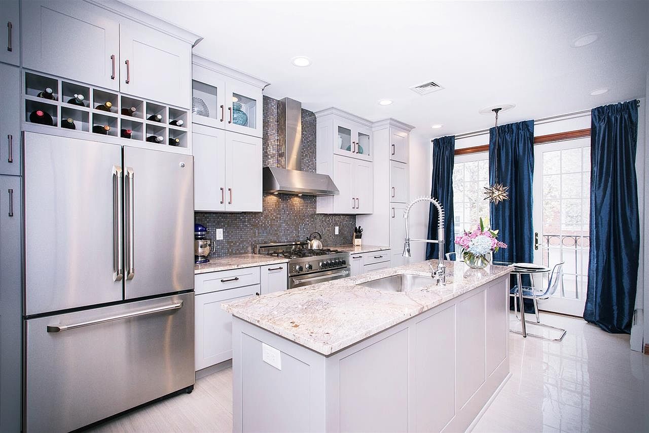 29 Half Moon Isle, Jersey City, NJ 07305 Zillow