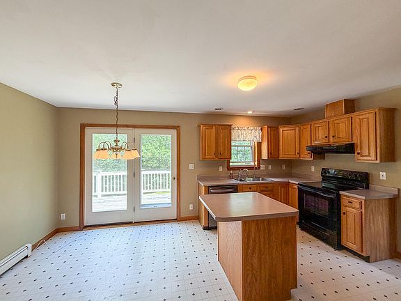 5th image of 520 Newbury Neck Road