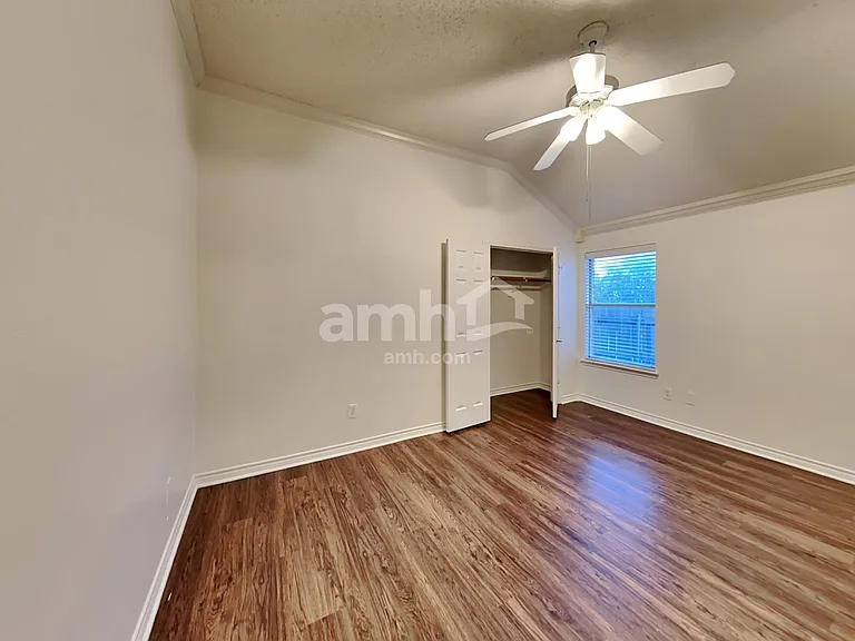 4709 Shadow Crest Dr — Photo 20