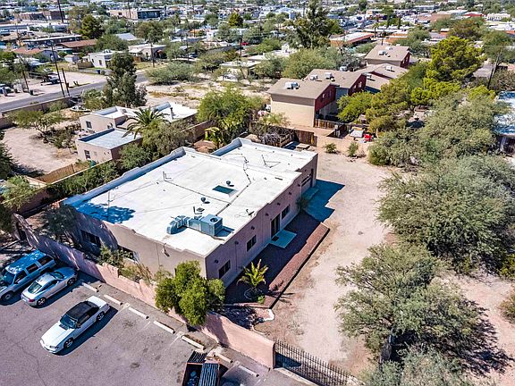 4th image of 2513 N Fontana Ave