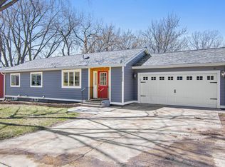 6220 Hansen Rd, Edina, MN 55436