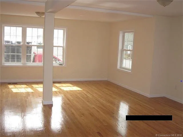 77 Borrmann Rd — Photo 17